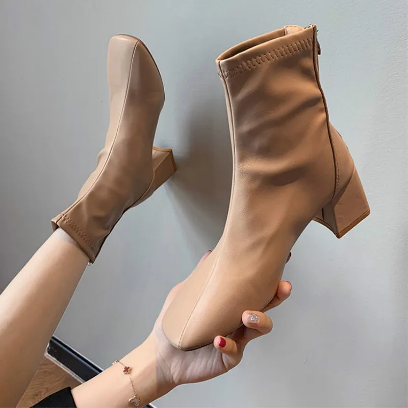 Обувки Martin Жените в Британския стил, пролетно-есенни тънки Обувки 2021 г. с квадратни пръсти на Дебелите Токчета, червени Къси Ботуши на Тънък Висок ток Изображение 3